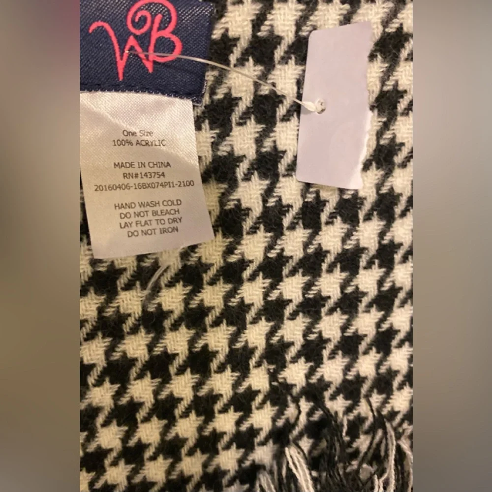 WB nwot stylish